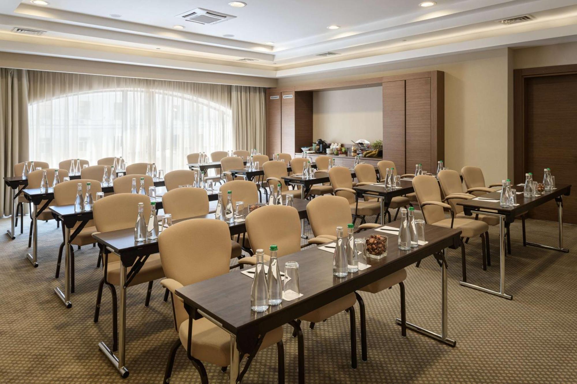Radisson Blu Hotel, Kyiv Podil City Centre Esterno foto